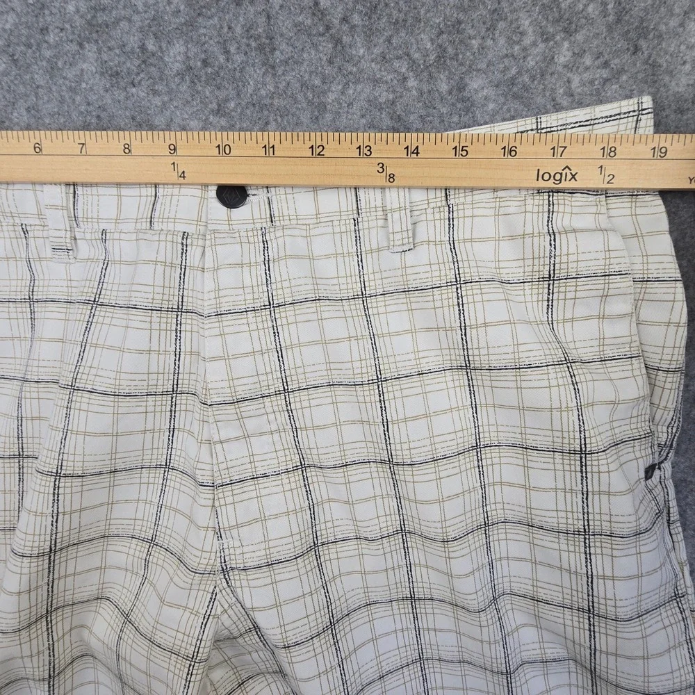 Volcom Vmonty Shorts Mens 38 White Plaid Regular Fit Skate Chino Short